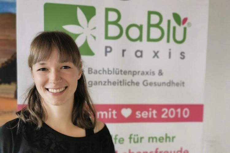 Stefanie Schaffler - begeisterte Absolventin der Bachblütenakademie